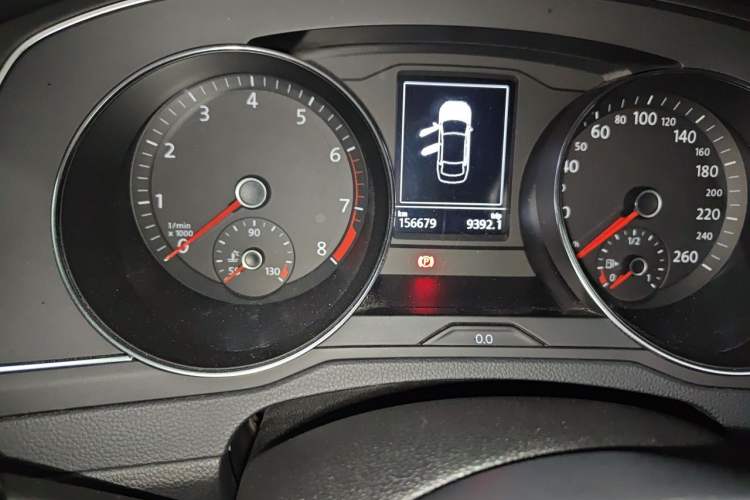 Used Volkswagen Magotan 2019 280TSI DSG Comfort Model China VI Standard Odometer Close Up