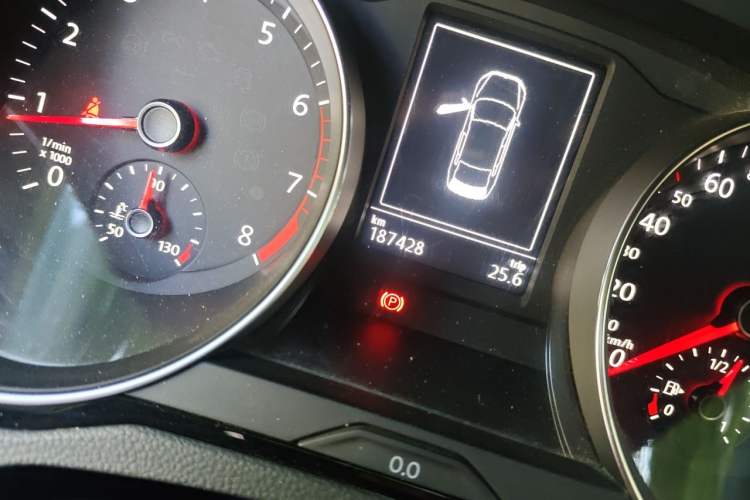 Used Volkswagen Magotan 2019 330TSI DSG Leading Model China VI Standard Odometer Close Up