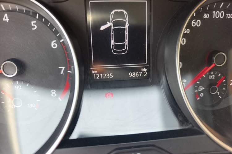 Used Volkswagen Magotan 2019 380TSI DSG Luxury Model China V Standard Odometer Close Up