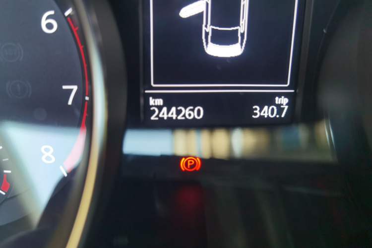 Used Volkswagen Magotan 2019 330TSI DSG Leading Model China VI Standard Odometer Close Up