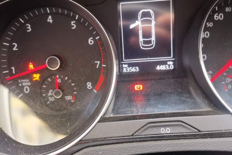 Used Volkswagen Magotan 2019 330TSI DSG Luxury Version China VI Standard Odometer Close Up