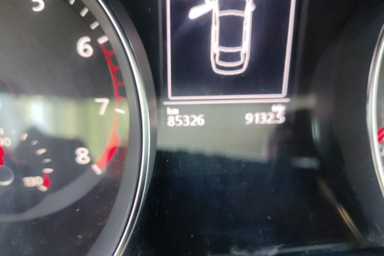 Used Volkswagen Magotan 2019 330TSI DSG Luxury Model China V Standard Odometer Close Up
