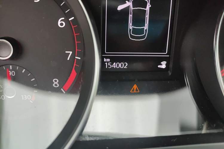 Used Volkswagen Magotan 2019 330TSI DSG Luxury Version China VI Standard Odometer Close Up