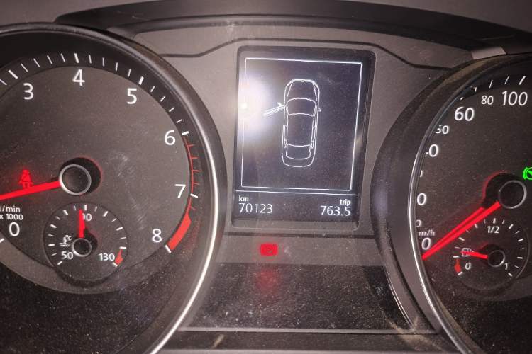 Used Volkswagen Magotan 2019 330TSI DSG Leading Edition China V Standard Odometer Close Up