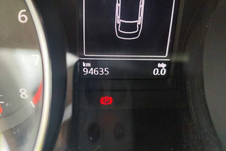 Used Volkswagen Magotan 2019 280TSI DSG Comfort Model China VI Standard Odometer Close Up