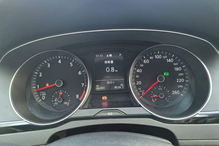 Used Volkswagen Magotan 2019 330TSI DSG Luxury Version China VI Standard Odometer Close Up