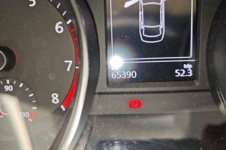 Used Volkswagen Magotan 2019 330TSI DSG Leading Model China VI Standard Odometer Close Up