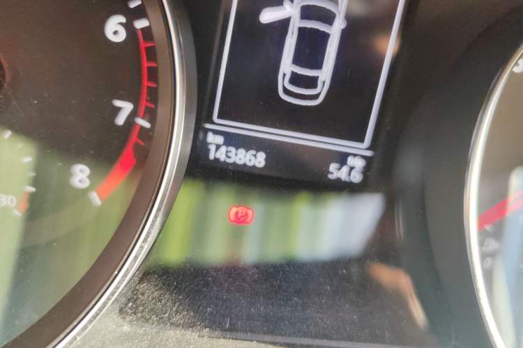 Used Volkswagen Magotan 2019 330TSI DSG Luxury Version China VI Standard Odometer Close Up