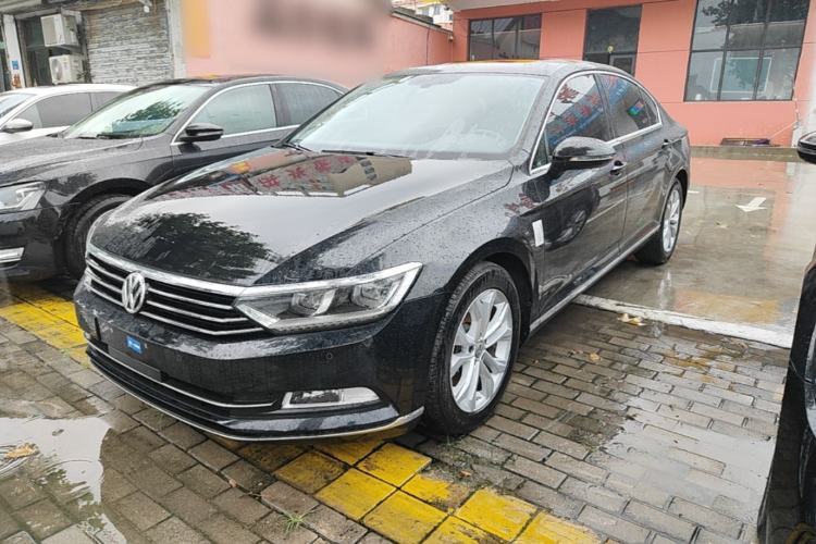 Used Volkswagen Magotan 2019 330TSI DSG Luxury Version China VI Standard Guazi used car, China used car export, Used car for sale, Used cars, Cheapest cars for sale