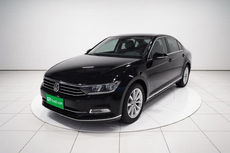 Used Volkswagen Magotan 2019 330TSI DSG Leading Edition China V Standard Guazi used car, China used car export, Used car for sale, Used  cars, Cheapest cars for sale