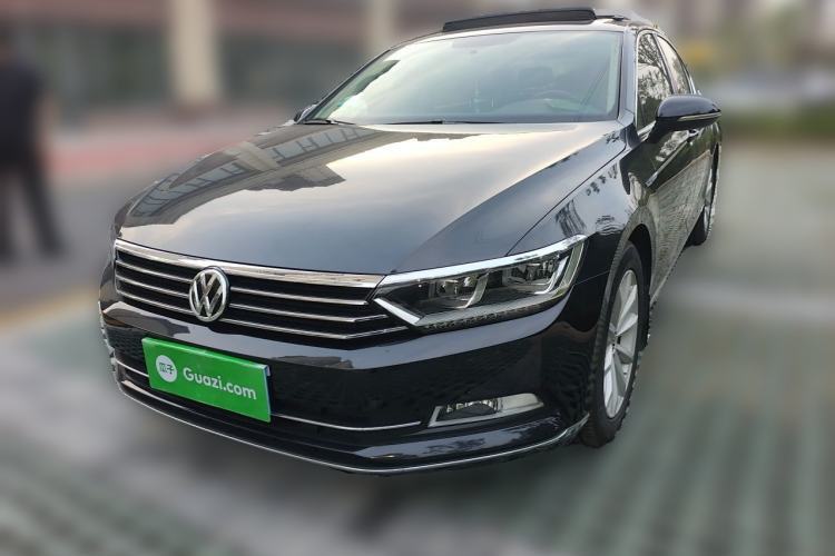 Used Volkswagen Magotan 2019 330TSI DSG Leading Edition China V Standard Guazi used car, China used car export, Used car for sale, Used  cars, Cheapest cars for sale