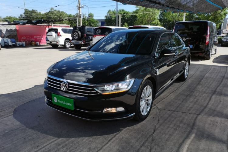 Used Volkswagen Magotan 2019 330TSI DSG Luxury Model China V Standard Guazi used car, China used car export, Used car for sale, Used  cars, Cheapest cars for sale