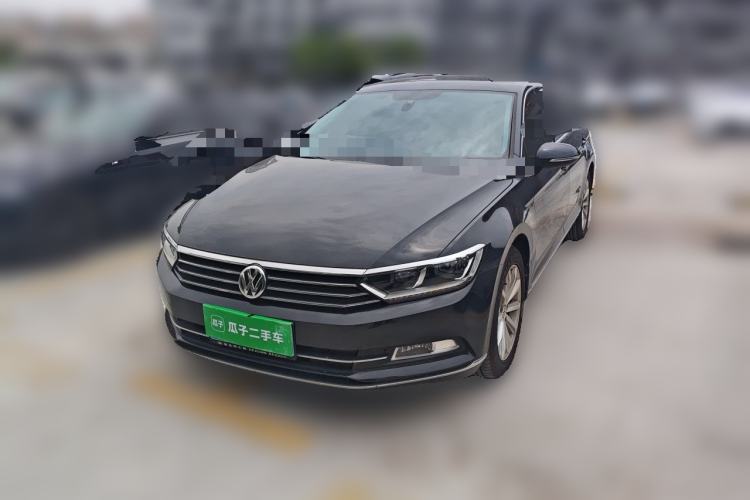 Used Volkswagen Magotan 2019 330TSI DSG Leading Model China VI Standard Guazi used car, China used car export, Used car for sale, Used cars, Cheapest cars for sale