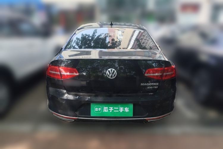Used Volkswagen Magotan 2019 330TSI DSG Luxury Version China VI Standard Rear