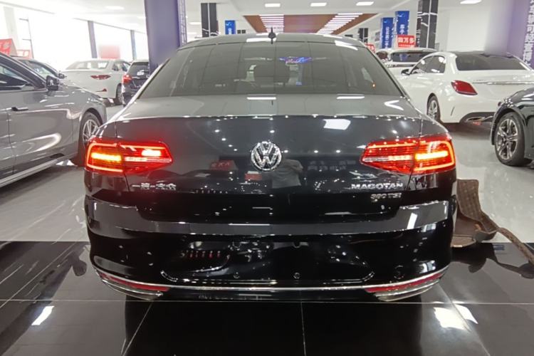 Used Volkswagen Magotan 2019 380TSI DSG Luxury Model China V Standard Rear