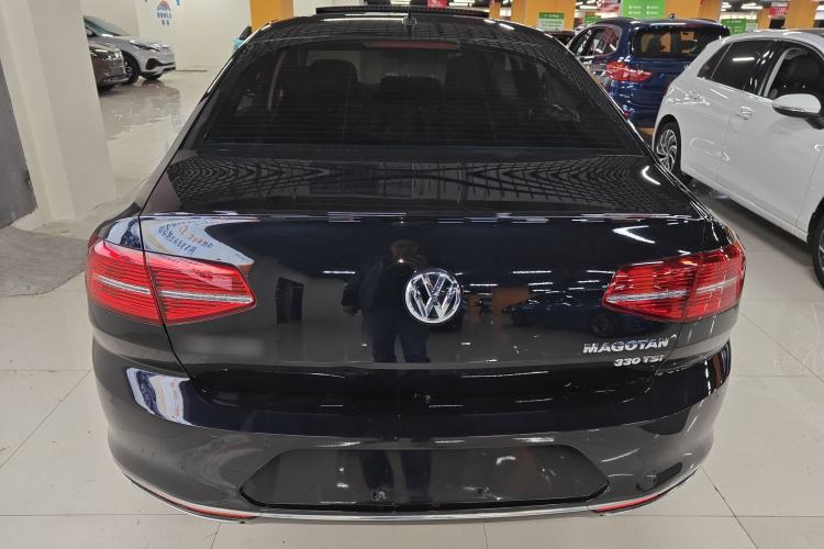 Used Volkswagen Magotan 2019 330TSI DSG Luxury Model China V Standard Rear