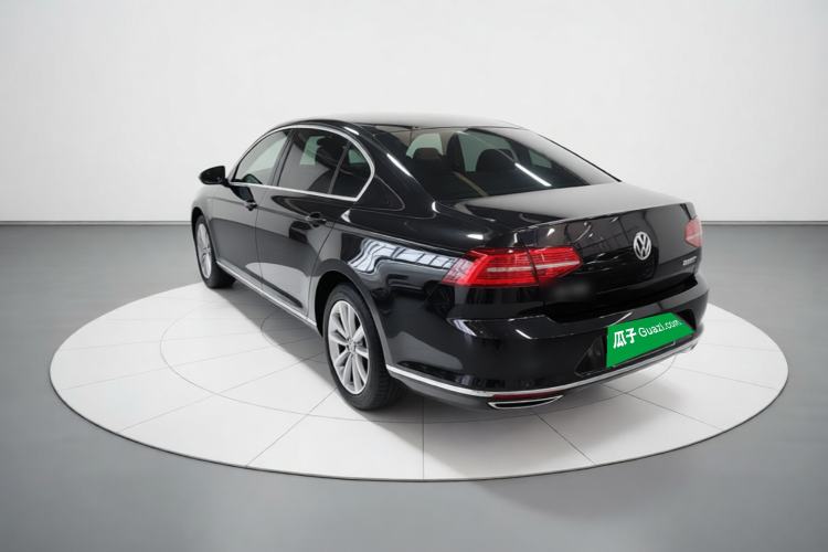 Used Volkswagen Magotan 2019 330TSI DSG Leading Edition China V Standard Rear Left 45 Deg