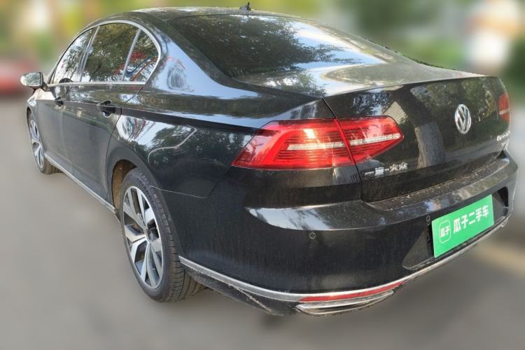 Used Volkswagen Magotan 2019 380TSI DSG Prestige Model China V Standard Rear Left 45 Deg