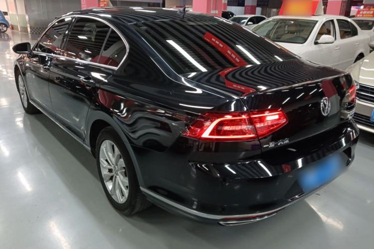 Used Volkswagen Magotan 2019 330TSI DSG Luxury Version China VI Standard Rear Left 45 Deg