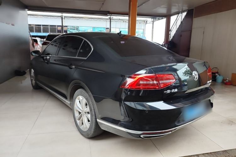 Used Volkswagen Magotan 2019 330TSI DSG Luxury Model China V Standard Rear Left 45 Deg