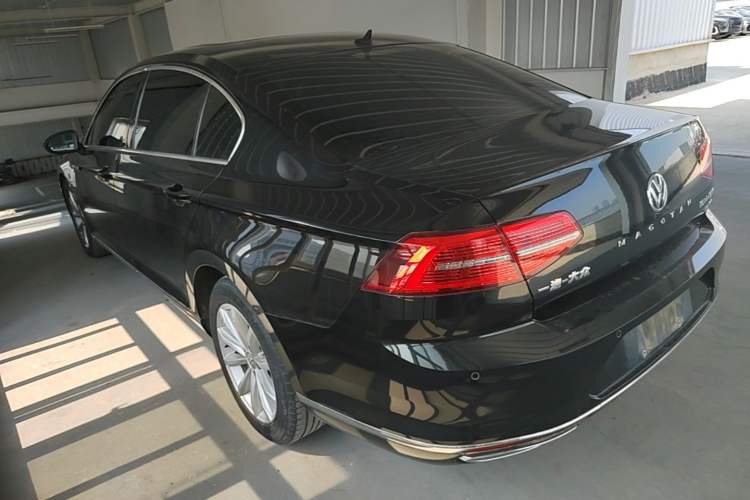 Used Volkswagen Magotan 2019 330TSI DSG Leading Model China VI Standard Rear Left 45 Deg
