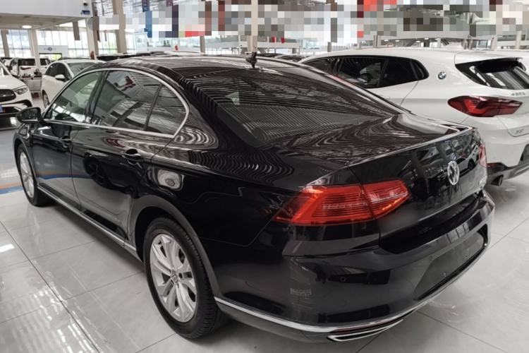 Used Volkswagen Magotan 2019 330TSI DSG Luxury Model China V Standard Rear Left 45 Deg