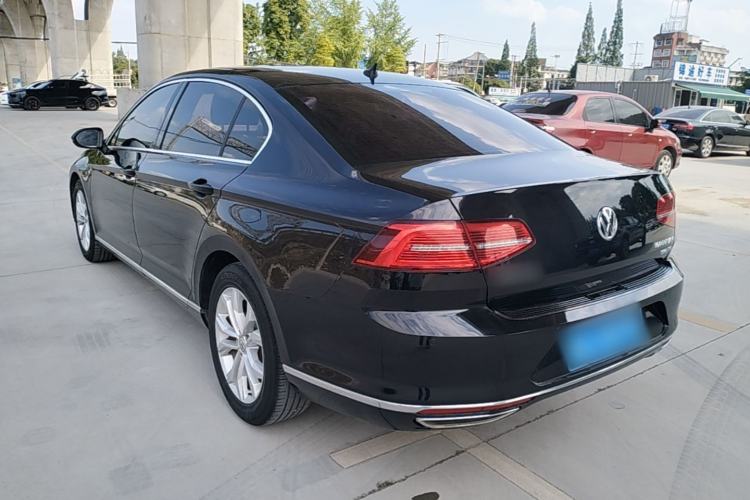 Used Volkswagen Magotan 2019 330TSI DSG Luxury Model China V Standard Rear Left 45 Deg