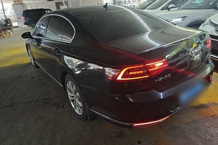 Used Volkswagen Magotan 2019 330TSI DSG Luxury Model China V Standard Rear Left 45 Deg