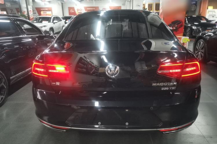 Used Volkswagen Magotan 2019 330TSI DSG Leading Edition China V Standard Rear