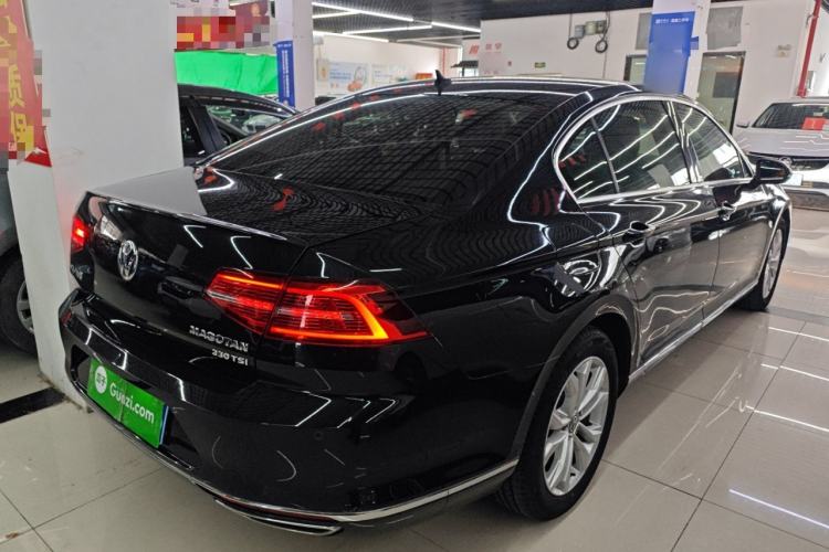 Used Volkswagen Magotan 2019 330TSI DSG Luxury Version China VI Standard Rear Right 45 Deg