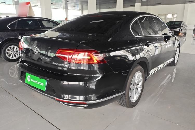 Used Volkswagen Magotan 2019 330TSI DSG Leading Edition China V Standard Rear Right 45 Deg
