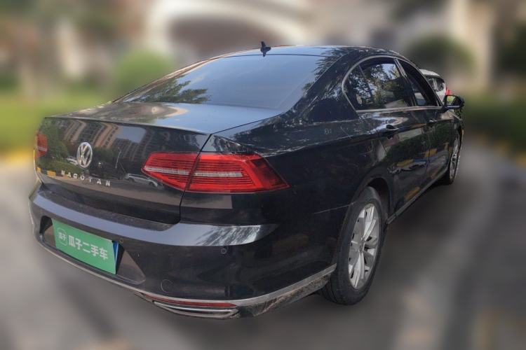 Used Volkswagen Magotan 2019 330TSI DSG Luxury Version China VI Standard Rear Right 45 Deg