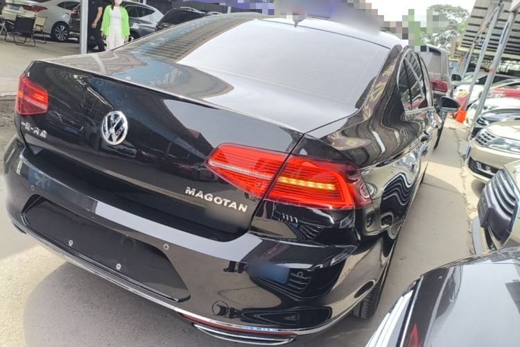 Used Volkswagen Magotan 2019 330TSI DSG Luxury Model China V Standard Rear Right 45 Deg