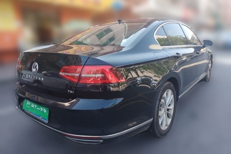 Used Volkswagen Magotan 2019 330TSI DSG Luxury Model China V Standard Rear Right 45 Deg