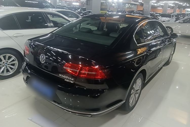 Used Volkswagen Magotan 2019 330TSI DSG Luxury Model China V Standard Rear Right 45 Deg