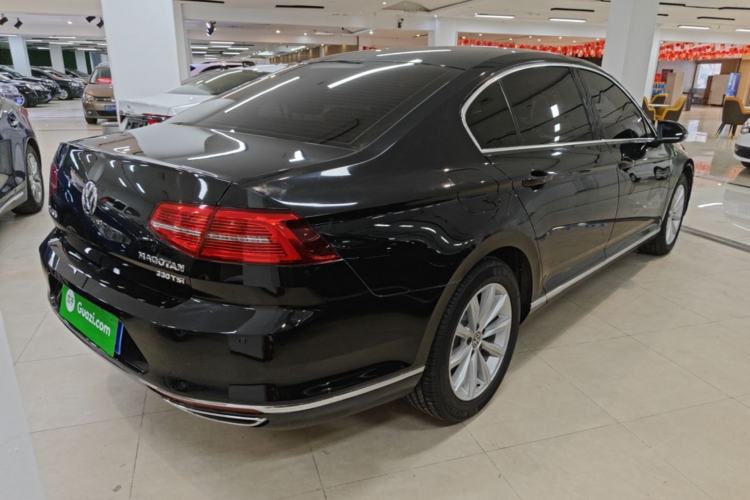 Used Volkswagen Magotan 2019 330TSI DSG Leading Edition China V Standard Rear Right 45 Deg