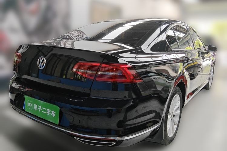 Used Volkswagen Magotan 2019 330TSI DSG Leading Edition China V Standard Rear Right 45 Deg