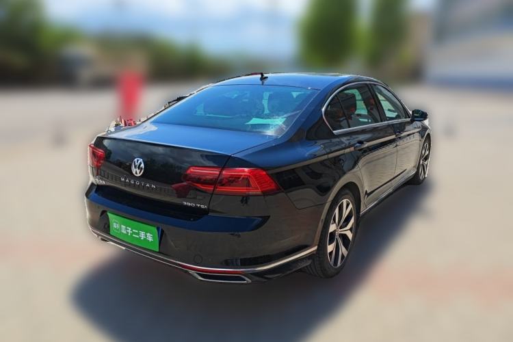 Used Volkswagen Magotan 2019 330TSI DSG Luxury Model China V Standard Rear Right 45 Deg