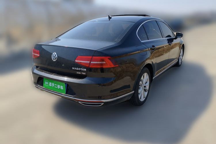 Used Volkswagen Magotan 2019 330TSI DSG Luxury Model China V Standard Rear Right 45 Deg