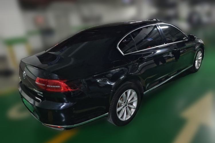 Used Volkswagen Magotan 2019 330TSI DSG Leading Edition China V Standard Rear Right 45 Deg