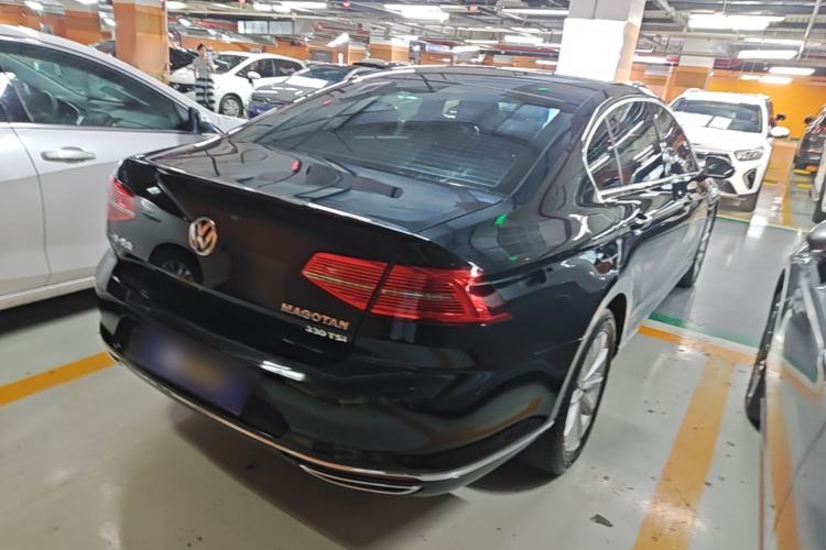 Used Volkswagen Magotan 2019 330TSI DSG Leading Edition China V Standard Rear Right 45 Deg
