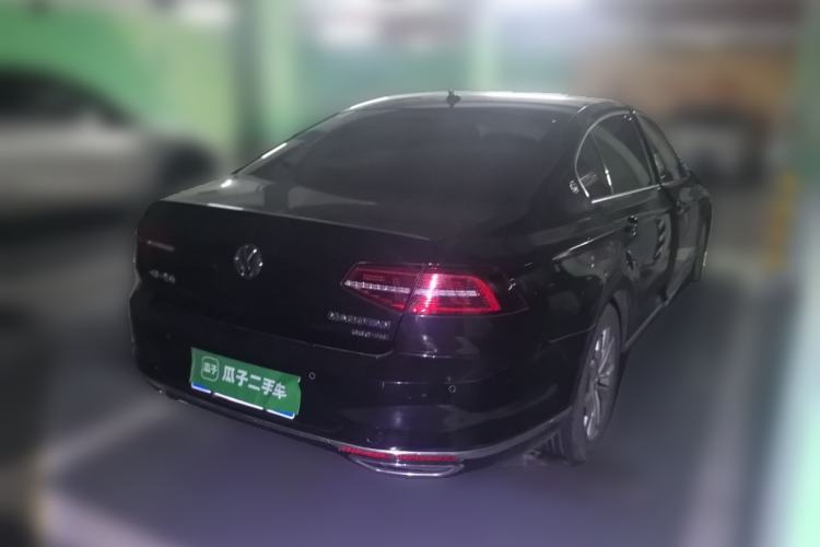 Used Volkswagen Magotan 2019 330TSI DSG Luxury Model China V Standard Rear Right 45 Deg