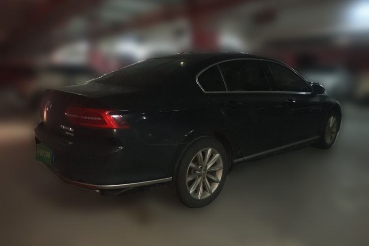 Used Volkswagen Magotan 2019 330TSI DSG Leading Edition China V Standard Rear Right 45 Deg