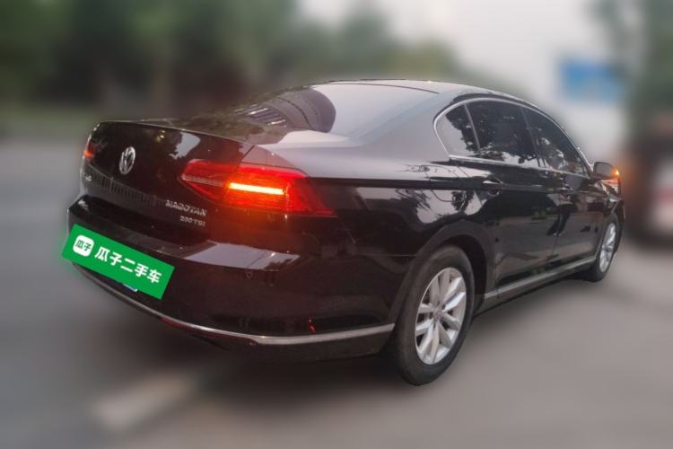 Used Volkswagen Magotan 2019 280TSI DSG Comfort Model China VI Standard Rear Right 45 Deg