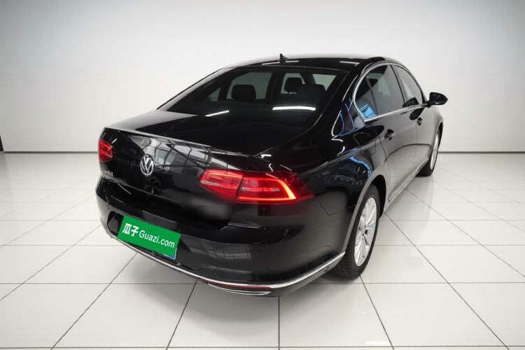 Used Volkswagen Magotan 2019 330TSI DSG Luxury Version China VI Standard Rear Right 45 Deg