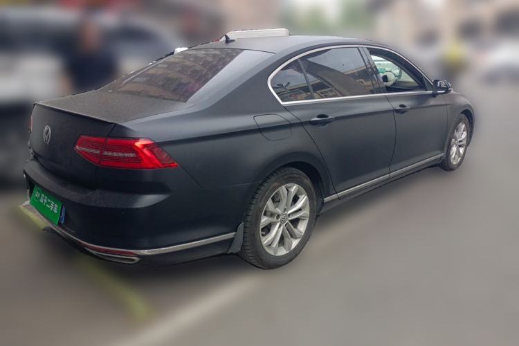Used Volkswagen Magotan 2019 330TSI DSG Luxury Model China V Standard Rear Right 45 Deg