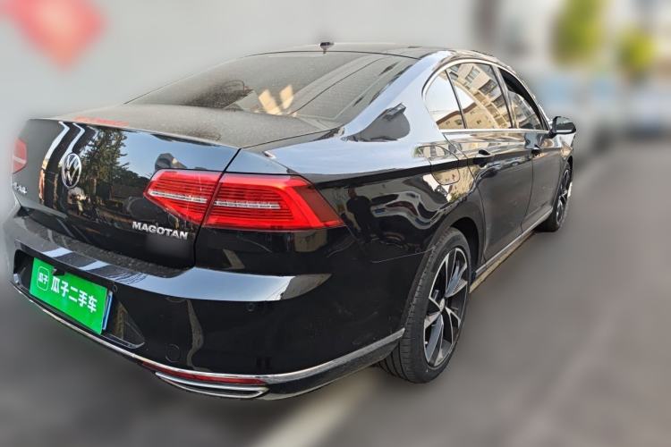 Used Volkswagen Magotan 2019 330TSI DSG Luxury Model China V Standard Rear Right 45 Deg