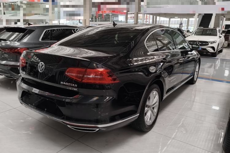 Used Volkswagen Magotan 2019 330TSI DSG Luxury Model China V Standard Rear Right 45 Deg