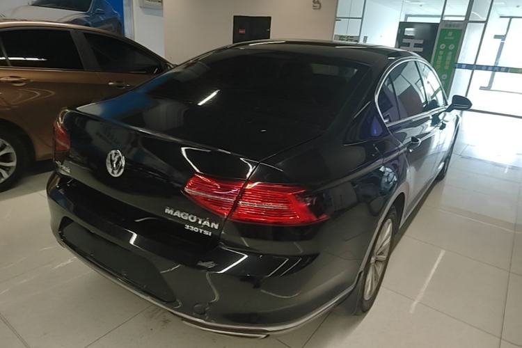 Used Volkswagen Magotan 2019 330TSI DSG Leading Edition China V Standard Rear Right 45 Deg
