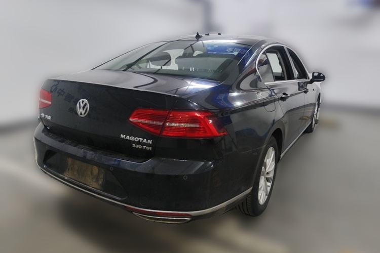 Used Volkswagen Magotan 2019 330TSI DSG Luxury Model China V Standard Rear Right 45 Deg